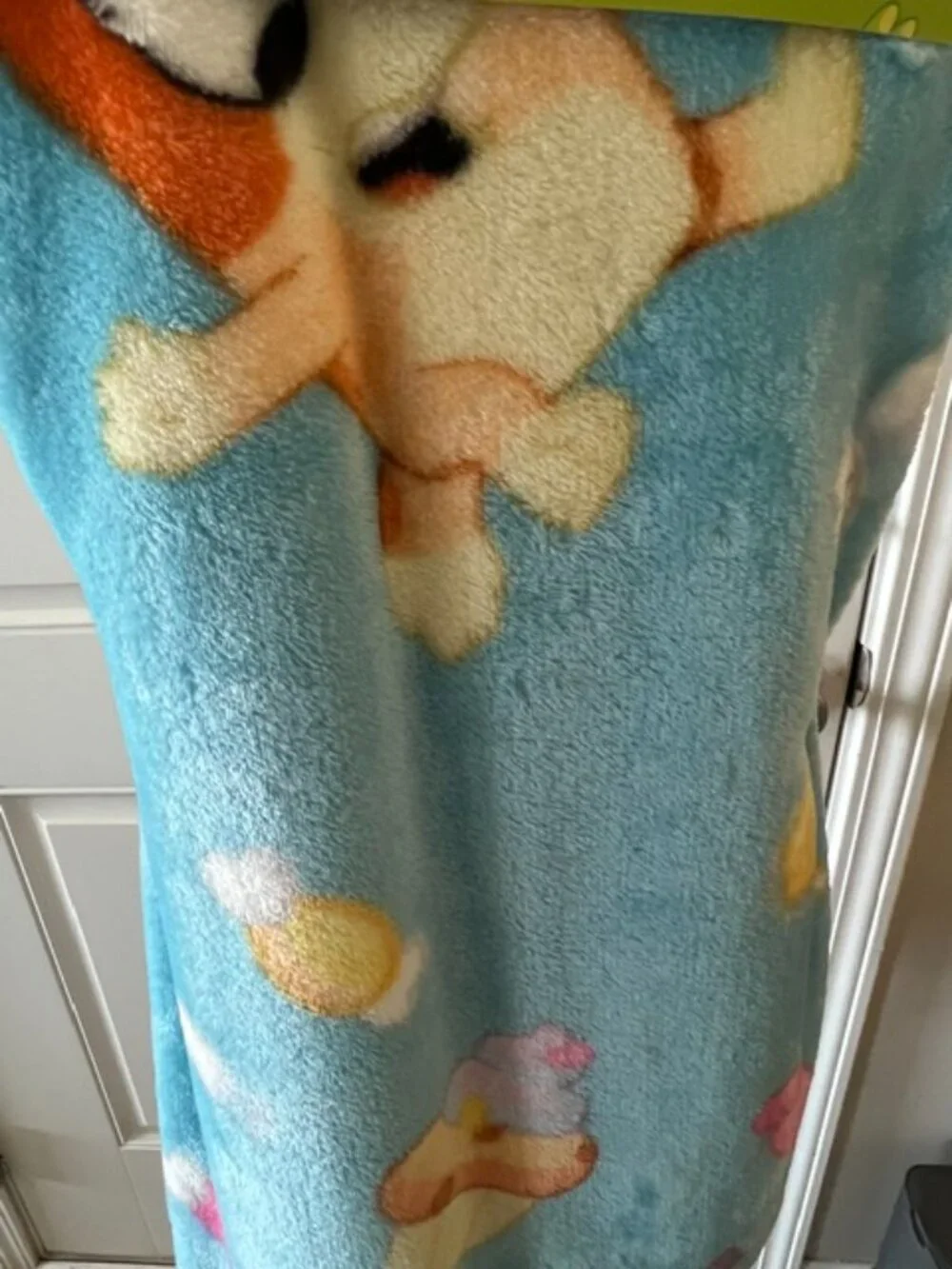 BLUEY SWEET TREATS BLANKET